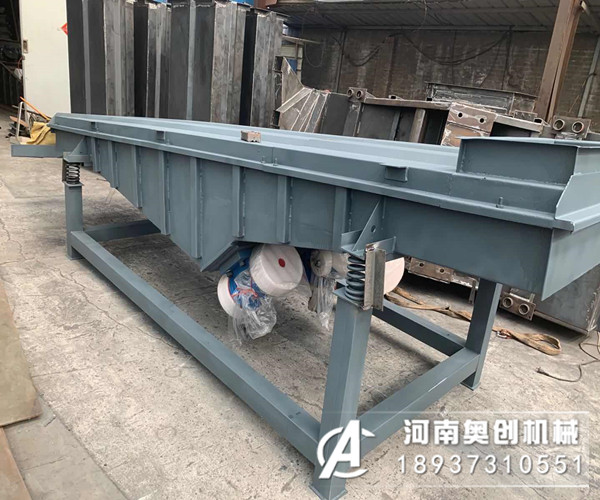 铁砂直线振动筛出厂时电机安装角度是多少度?