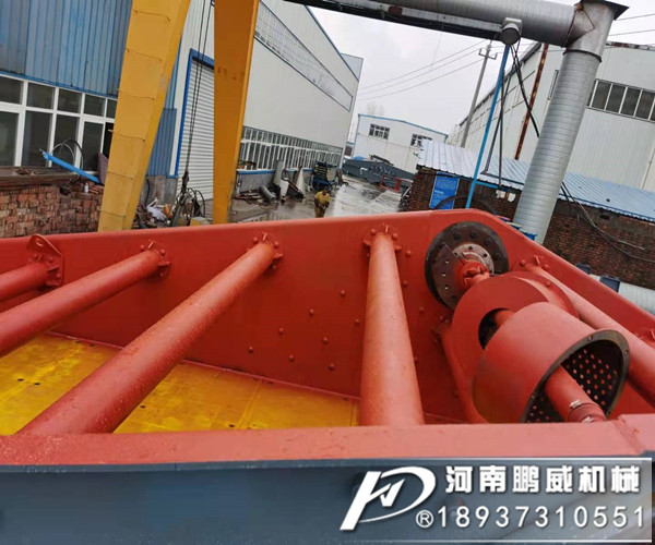 直线脱水筛安装前面比后面高多少度合适?