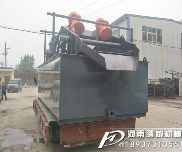洗沙脱水筛洗沙物料在出口打转不出料什么原因?