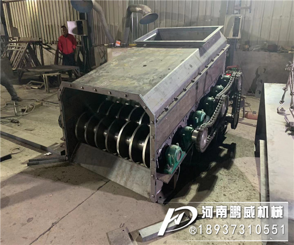 块煤滚轴筛煤泥粘到筛片上怎么样处理解决?